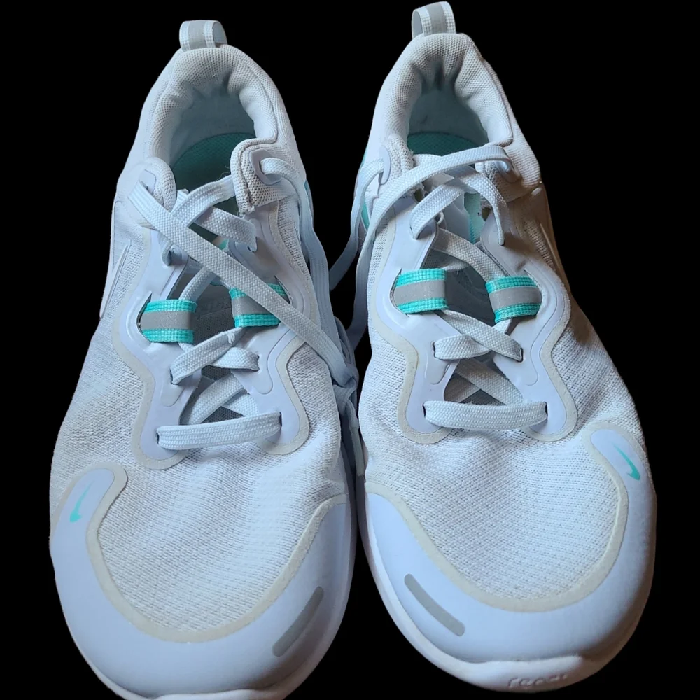 Nike Miler React Sneakers Sz 9.5 White/Mint Women's